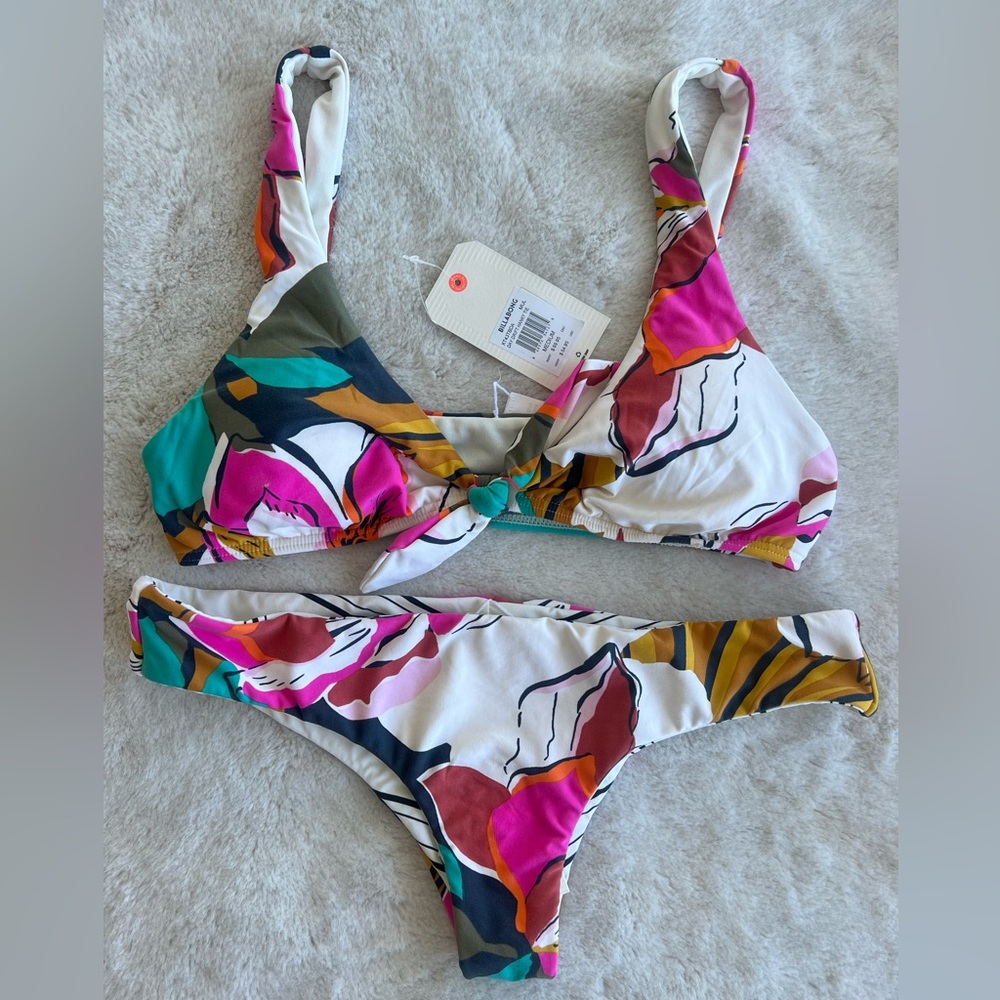 NWT Billabong Bikini Set